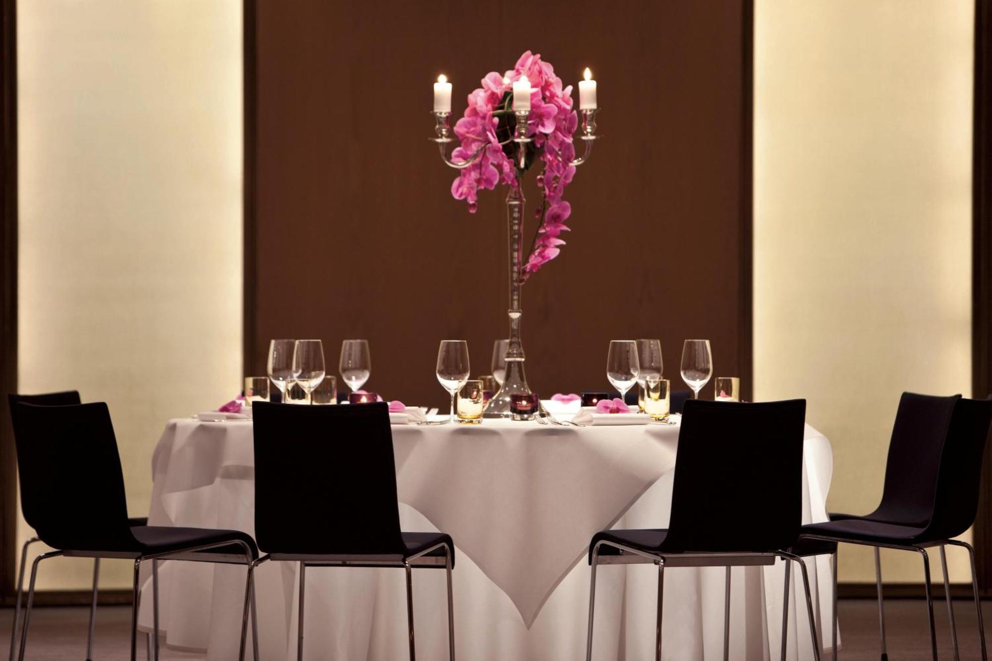 The Ritz-Carlton, Wolfsburg Hotel Exterior photo